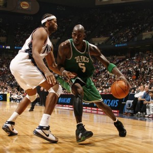 开云kaiyun-比赛策略中的“隐形战术”揭秘，隐形犯规战术